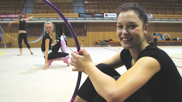 Dominika Červenková se po zdravotní pauze a vrací ke gymnastice.