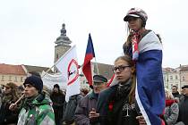Na demonstraci "Islám v ČR nechceme" přišly stovky účastníků.