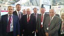 Rok 2014. Veletrh v Jekatěrinburgu, z ČR Mgr. Zimola, Ing. Zbytek, velvyslanec Ing. Remek, ředitel Ing. Ondřich