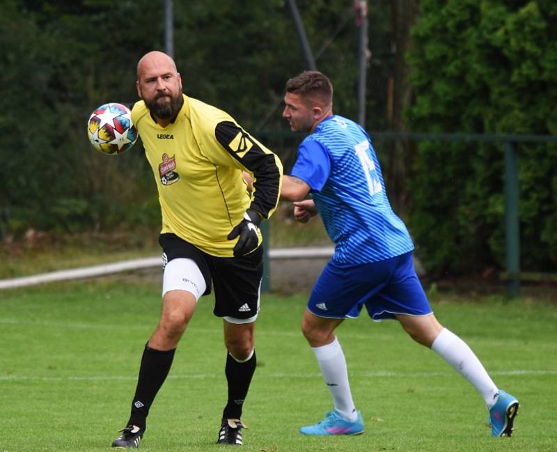 Fotbalisté Hluboké nad Vltavou oslavili sté narozeniny klubu.