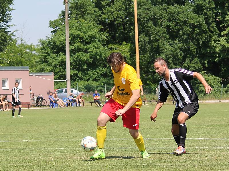 Mariner Bavorovice v sobotním zápase porazil Kamenný Újezd 6:0 (2:0) a přiblížil se postupu do I.A třídy.