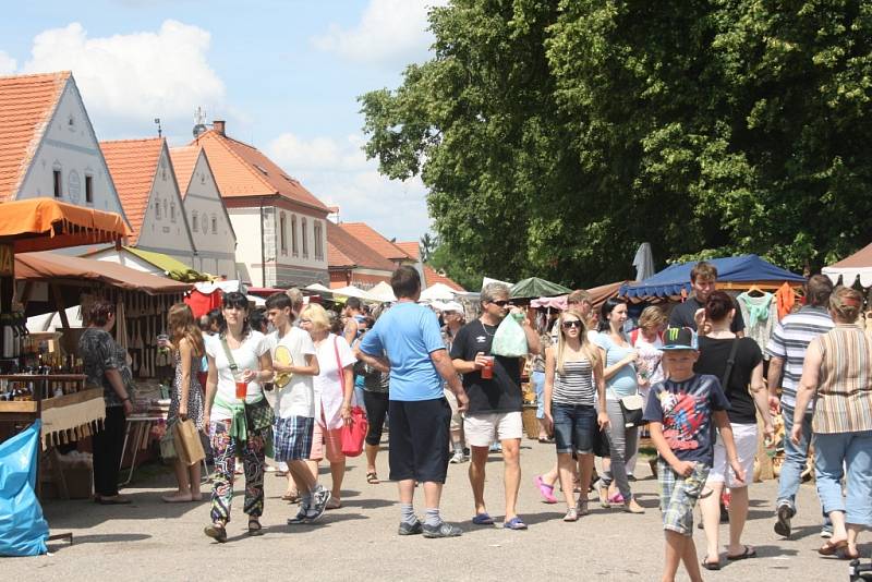 Selské slavnosti v Holašovicích přilákaly nespočet návštěvníků.