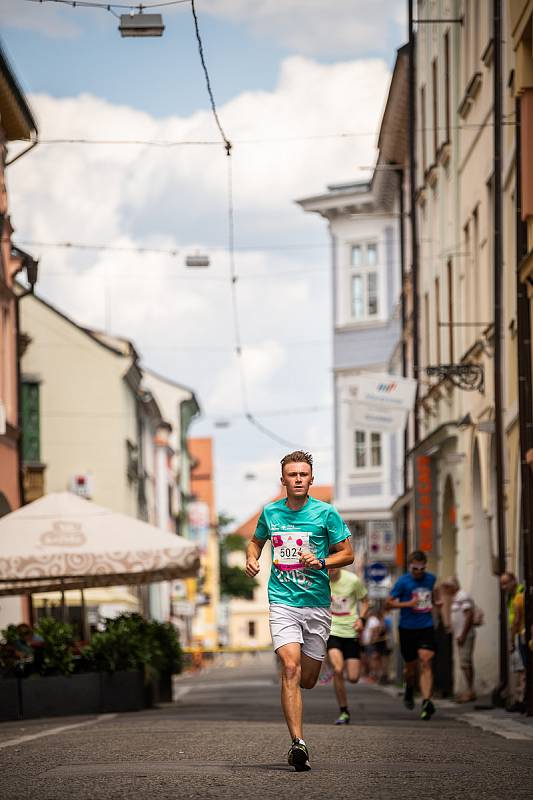 Závodu RunTour České Budějovice 2020 se zúčastnili letos v červenci malí i velcí běžci.