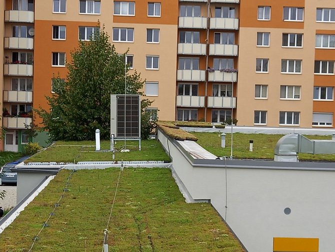 V českobudějovické MŠ K. Štěcha se rekonstrukce týká i střechy, bude zelená.