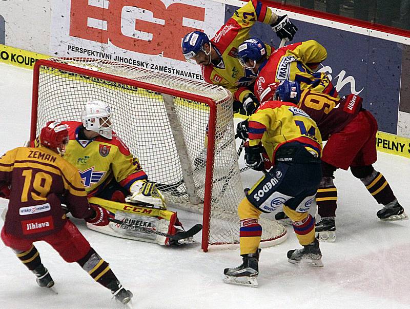 Hokejová baráž pokračovala zápasem Motor České Budějovice-Dukla Jihlava.