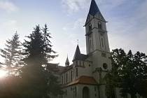 Kostel Sv. Jana Nepomuckého. 