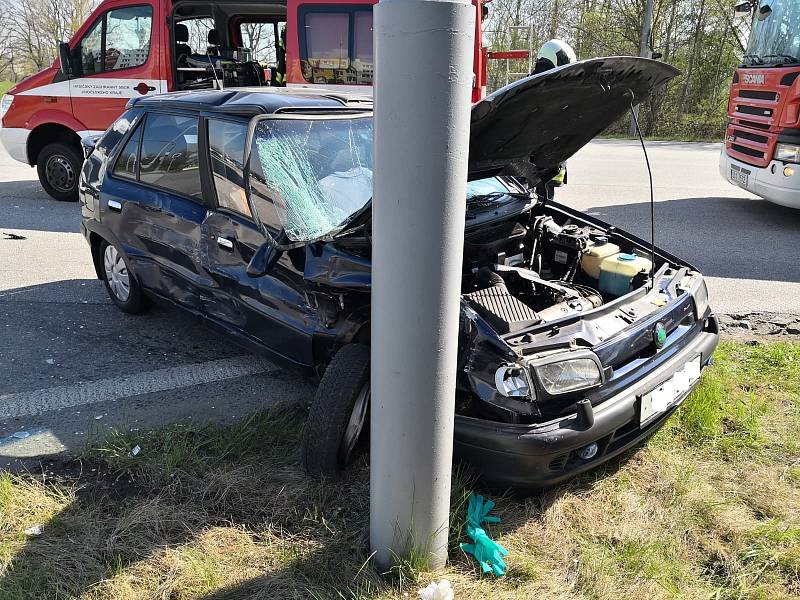 Ke smrtelné dopravní nehodě došlo ve čtvrtek na křižovatce ulic Labská a Krčínova v Českých Budějovicích.