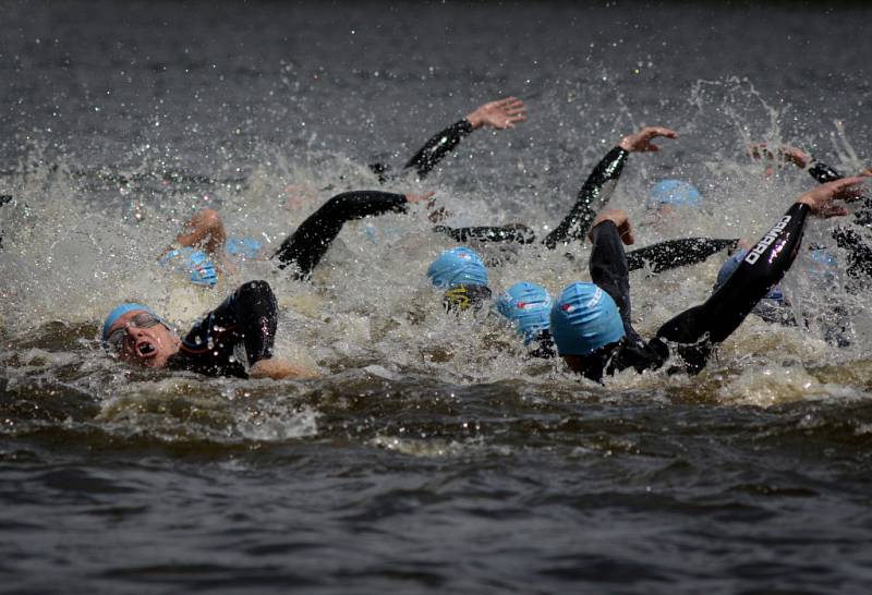 Kateřina Nash - Hanušová odstartovala minulý víkend triatlonový závod Xterry v kategorii Elite, který je jedním z nejtěžších závodů v seriálu Světového poháru a zároveň kvalifikačním kláním o účast na Iron Manu na Hawai. 