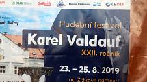 Žižkovo náměstí v Trhových Svinech zaplnily od pátku do neděle davy lidí, aby si poslechly Festival dechových hudeb Karla Valdaufa 2019.