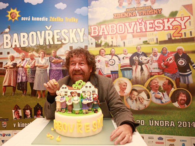 Když měla komedie Babovřesky 2 předpremiéru v Týně nad Vltavou, dostal režisér Zdeněk Troška dort.