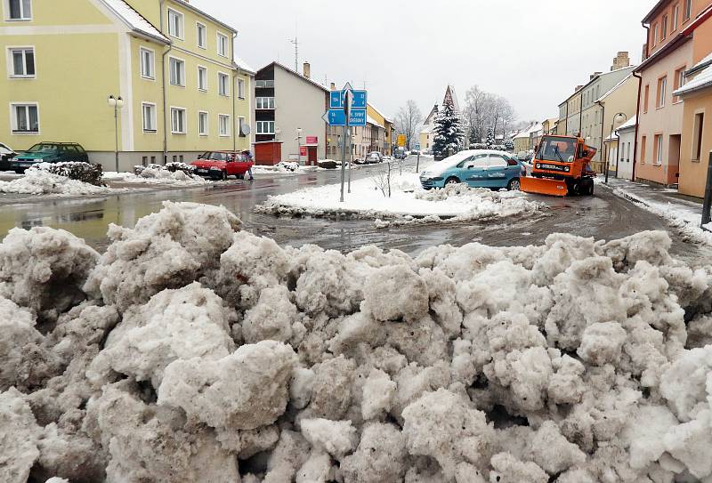 Sníh v Dobré a Hojné Vodě u Nových Hradů.