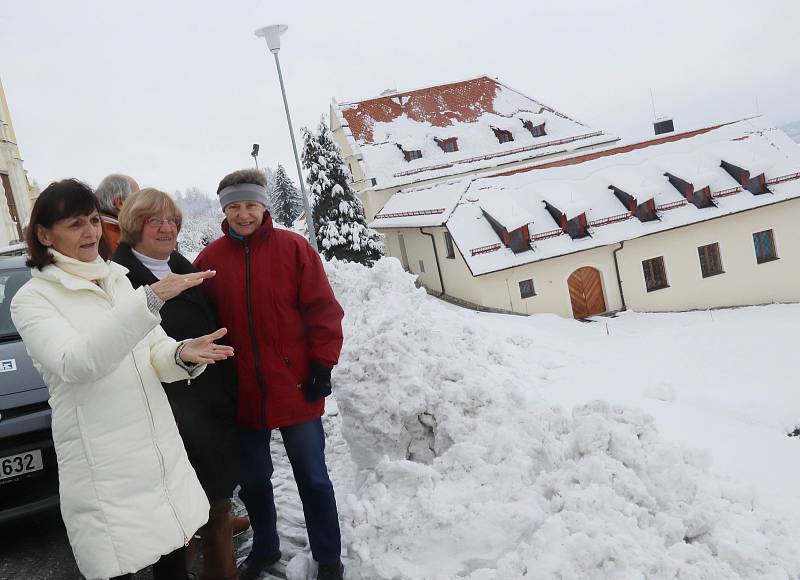 Sníh v Dobré a Hojné Vodě u Nových Hradů.