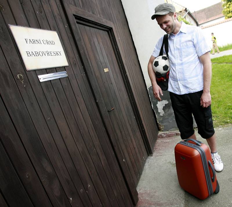 První klapka nové komedie Zdeňka Trošky s názvem Babovřesky padla 22. května na návsi v Dobčicích na Budějovicku.