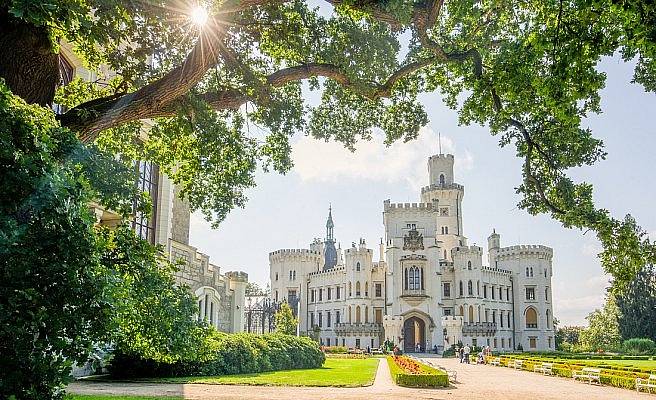 Zámek Hluboká nad Vltavou je jednou z největších turistických atraktivit Jihočeského kraje - a to právem.