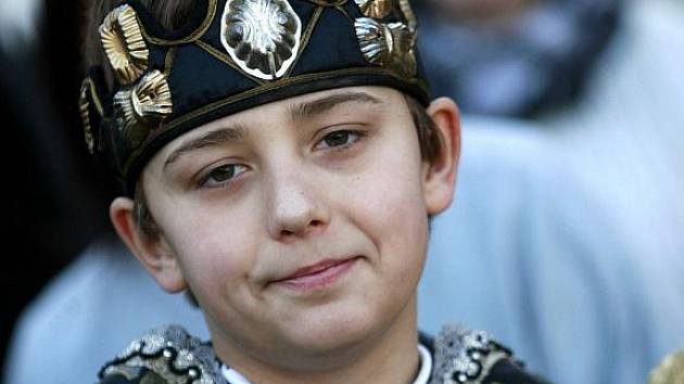 Třináctiletý Jiří Komberec ztvárnil jednu z hlavních rolí při včerejším zahájení Tříkrálové sbírky.