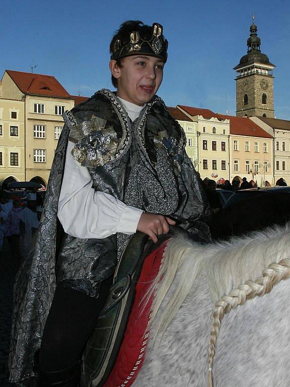 Třináctiletý Jiří Komberec ztvárnil jednu z hlavních rolí při včerejším zahájení Tříkrálové sbírky.