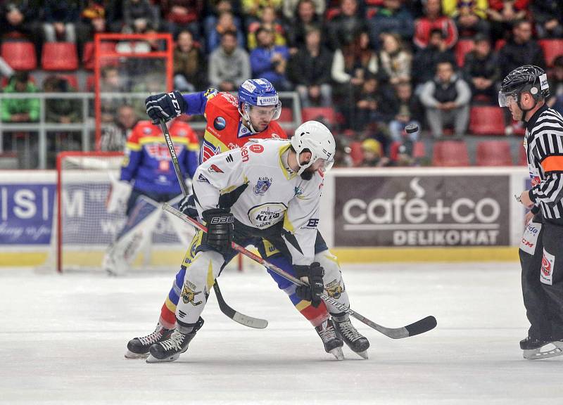 Motor porazil v pondělí na domácím ledě Kadaň 6:3.