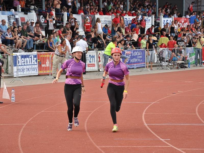 MČR v požárním sportu, sobota odpoledne - štafeta 4 x 100 metrů s překážkami