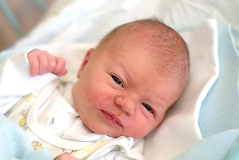 Patrik Blažek se narodil 17. 9. 2019. Maminka Klára Kotlínová jej porodila v 10.40 h. Jeho porodní váha byla 3,48 kg. Doma bude v jihočeské metropoli.