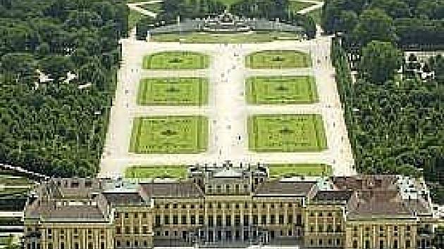 Schönbrunn láká.