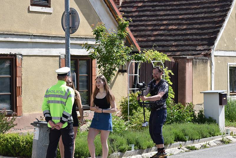 Ve čtvrtek natáčeli v Třebíně na Českobudějovicku videoklip. Roli v něm dostali i volejbalisté Jihostroje.