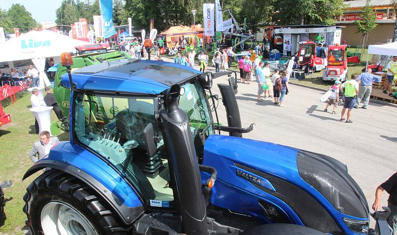 Ve čtvrtek začal v Českých Budějovicích 44.ročník mezinárodního agrosalonu Země živitelka 2017.