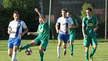 Fotbalisté Dolního Bukovska zdolali v sobotu Mladou Vožici 2:0 (2:0), skórovali Zahradník a Klika.