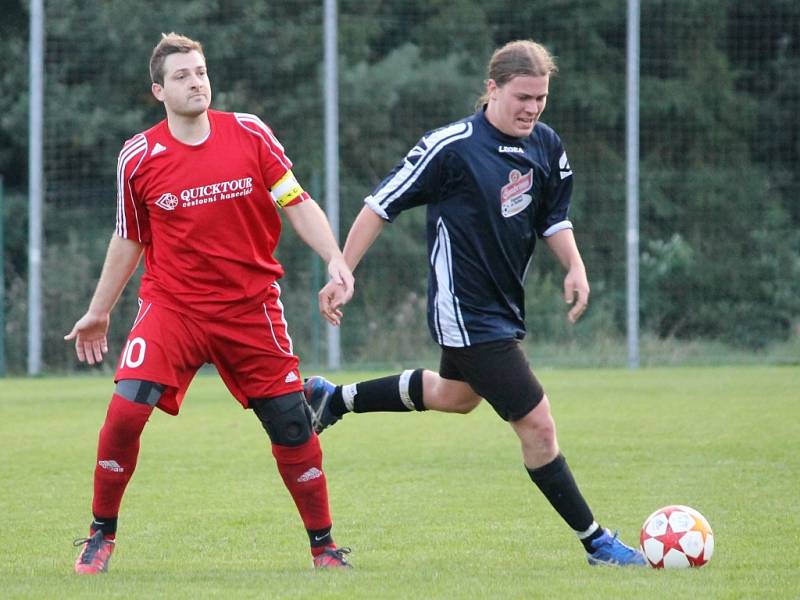 FK Borek doma porazil v duelu prvního s posledním Pištín 4:0.