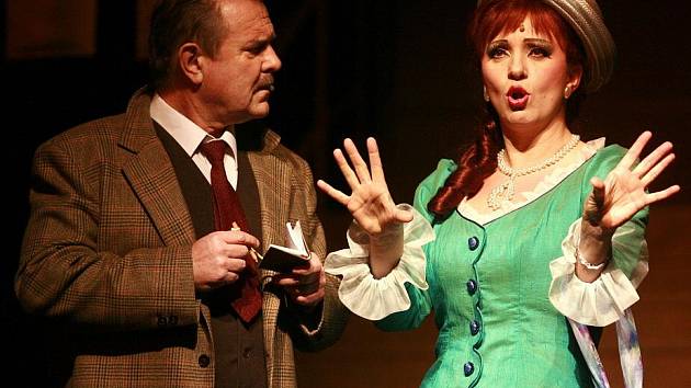 Premiéru slavného muzikálu Hello Dolly! uvede 10. února operní soubor Jihočeského divadla v budějovickém Metropolu. Dolly alternují Iva Hošpesová a Miroslava Veselá, vdovce Horáce Vandergeldera ztvární Miloslav Veselý.