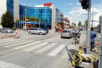 Rekonstrukce křižovatky Pražské třídy a ulice Karoliny Světlé v Českých Budějovicích začala v květnu 2020. Skončit má nejpozději 23. června.