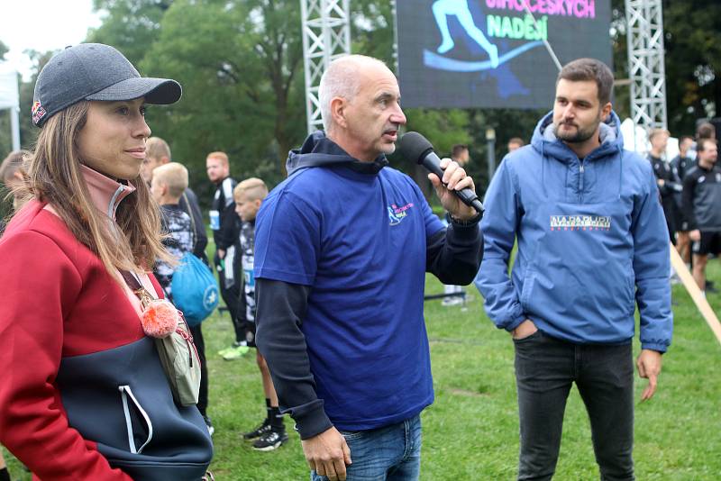 Běh jihočeských nadějí na Sokolském ostrově v Českých Budějovicích přilákal stovky sportovců na několika tratích. Výtěžek poputuje jihočeským talentovaným dětem, dále dětem ze sociálně slabších rodin, dětských domovů, ale i sportovním klubům.