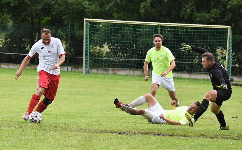 Oba góly Bavorova dal druholigový stolní tenista David Calta .