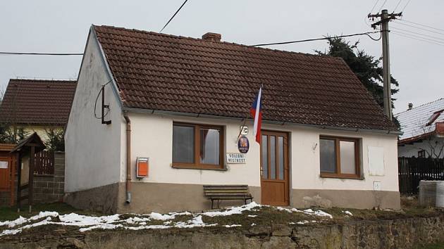 Obyvatelé Vlkova na Českobudějovicku si v sobotu při dodatečných komunálních volbách vybírali své zastupitele.