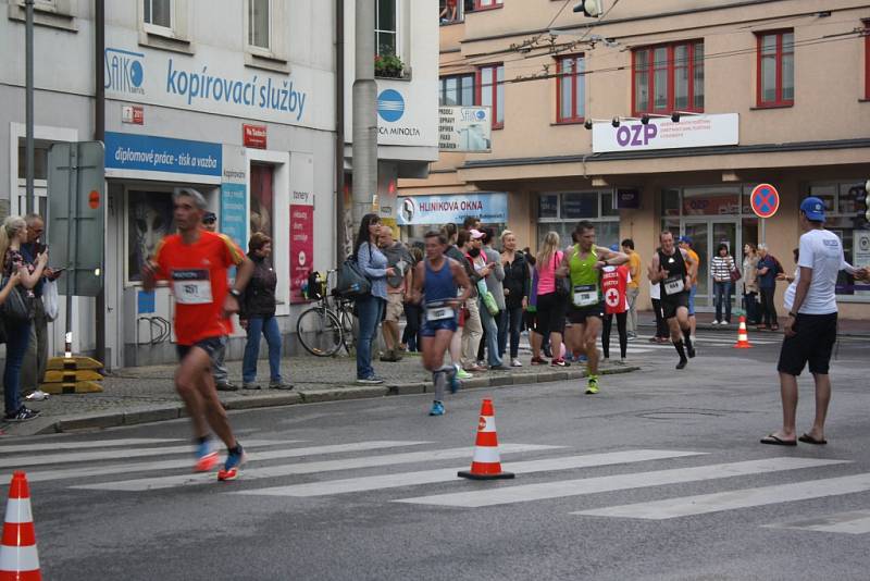 Závodníci Mattoni 1/2Maratonu 2016 v Českých Budějovicích.