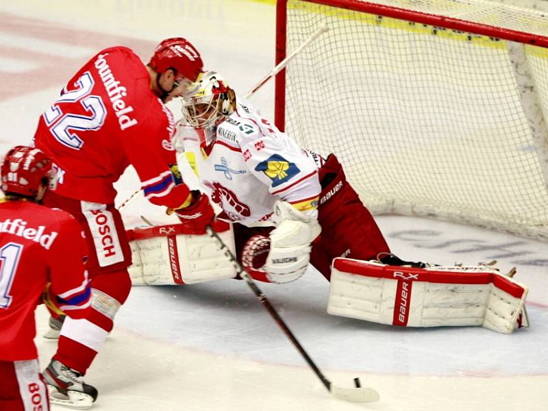 Utkání  Tipsport hokejové extraligy mezi HC Mountfield České Budějovice a HC Oceláři Třinec.