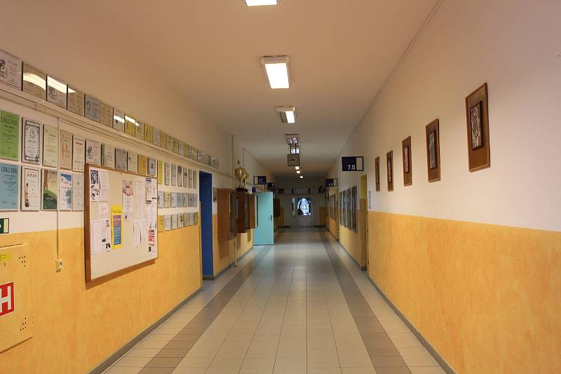 V Základní škole Oskara Nedbala v Českých Budějovicích bylo ve středu z důvodu stávky zavřeno.