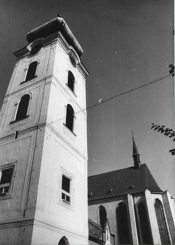 Bílá věž po generální opravě. Foto ze sbírky fotografií a pohlednic Jiřího Dvořáka poskytl Státní okresní archiv České Budějovice