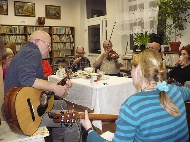 Česko zpívá koledy v Rudolfově.