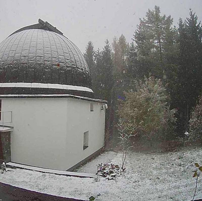 Svatý Martin přijel do hor dřív, v sobotu ráno sněžilo na Kleti.