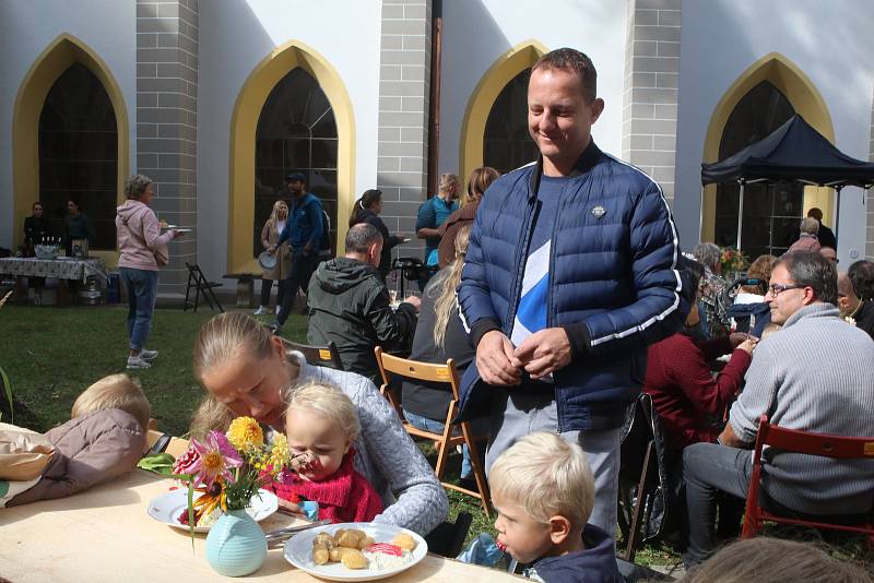 Food festival Jíme Jih v klášteře v Českých Budějovicích.