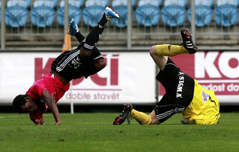 Utkání 29. kola fotbalové Gambrinus ligy mezi Dynamo České Budějovice a SK Sigma Olomouc.