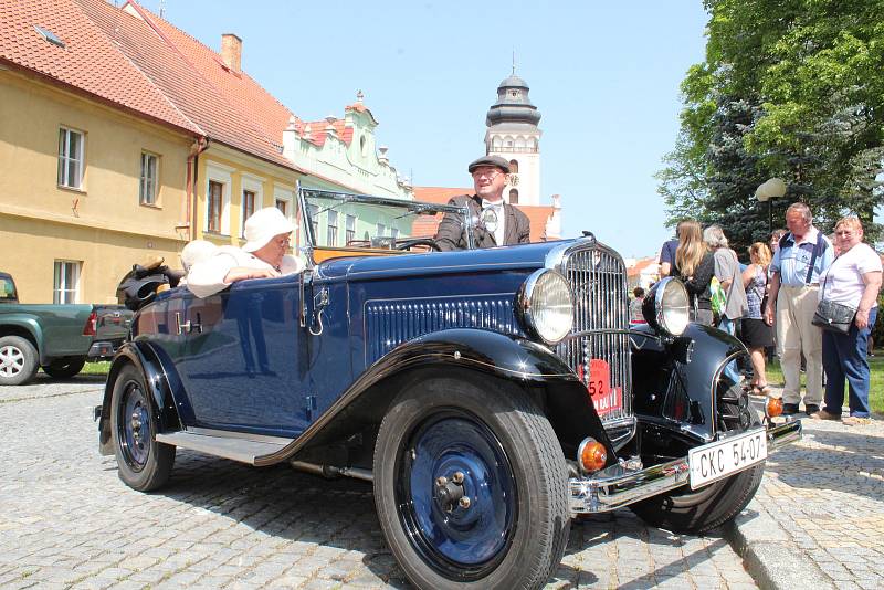 Již 48. ročník Rallye Křivonoska se jel v sobotu 5. května na trase Autokemp Křivonoska - Bechyně - Hluboká nad Vltavou.