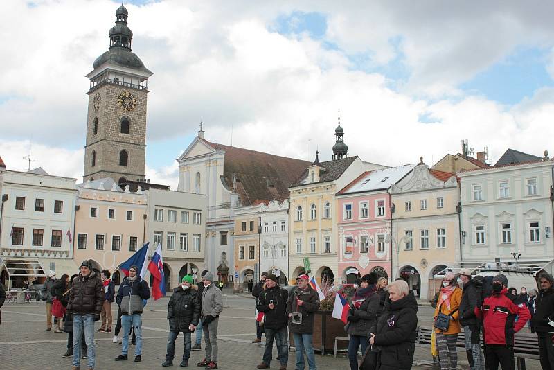 Shromáždění na českobudějovickém náměstí