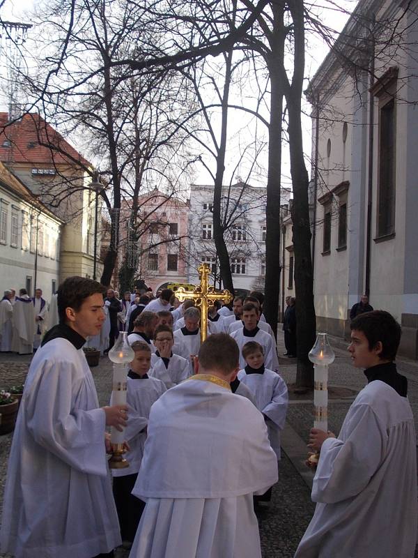 Pohřeb emeritního biskupa Jiřího Paďoura v Českých Budějovicích.