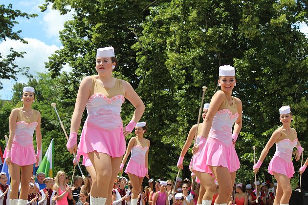 Na slavnostech vystoupí i twirlingové tanečnice. Ilustrační foto