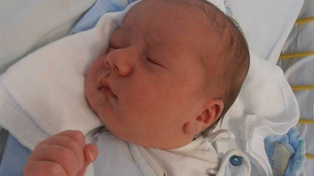 Prvorozený Jan Kaňka je novým občánkem Horní Stropnice. Na svět poprvé pohlédl v úterý 6.1.2015 ve 13 hodin a 1 minutu a pyšnil se porodní váhou 4,06 kg.