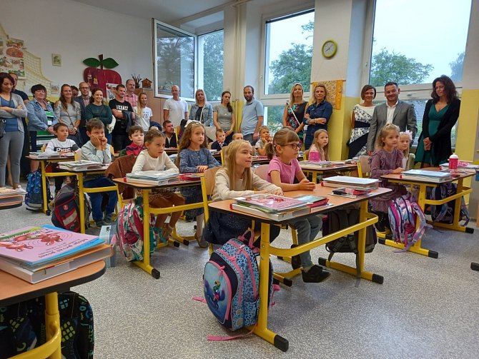 Začátek školy 1. září 2022 v Českých Budějovicích. Na snímku v ZŠ Nerudova.