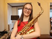 Saxofonistka Anna Kurzová se těšila na maturitní ples.