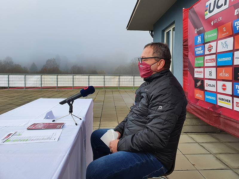 Tábor hostí závod SP v cyklokrosu