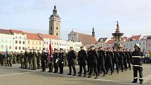 Slavnostní akt a položení věnců k pomníku T.G. Masaryka na českobudějovickém náměstí ke Dni vzniku samostatného československého státu.